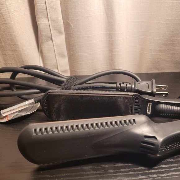 Croc Classic Nano Black Titanium Hair Straightner Flat Iron 1.5 - Picture 4 of 8